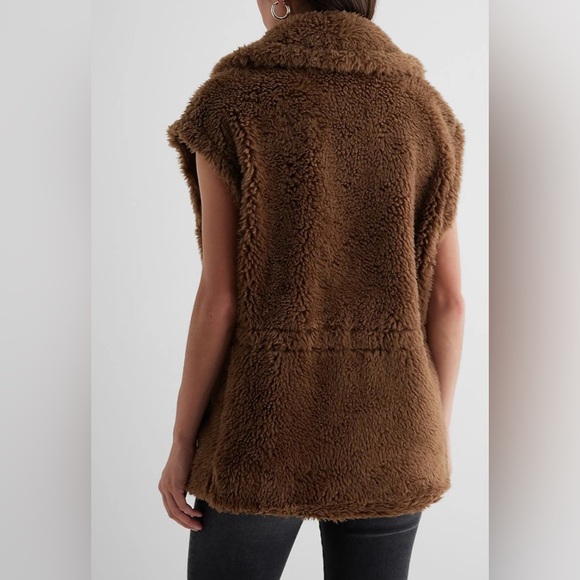 Express Teddy Cinched Back Vest - Picture 4 of 12